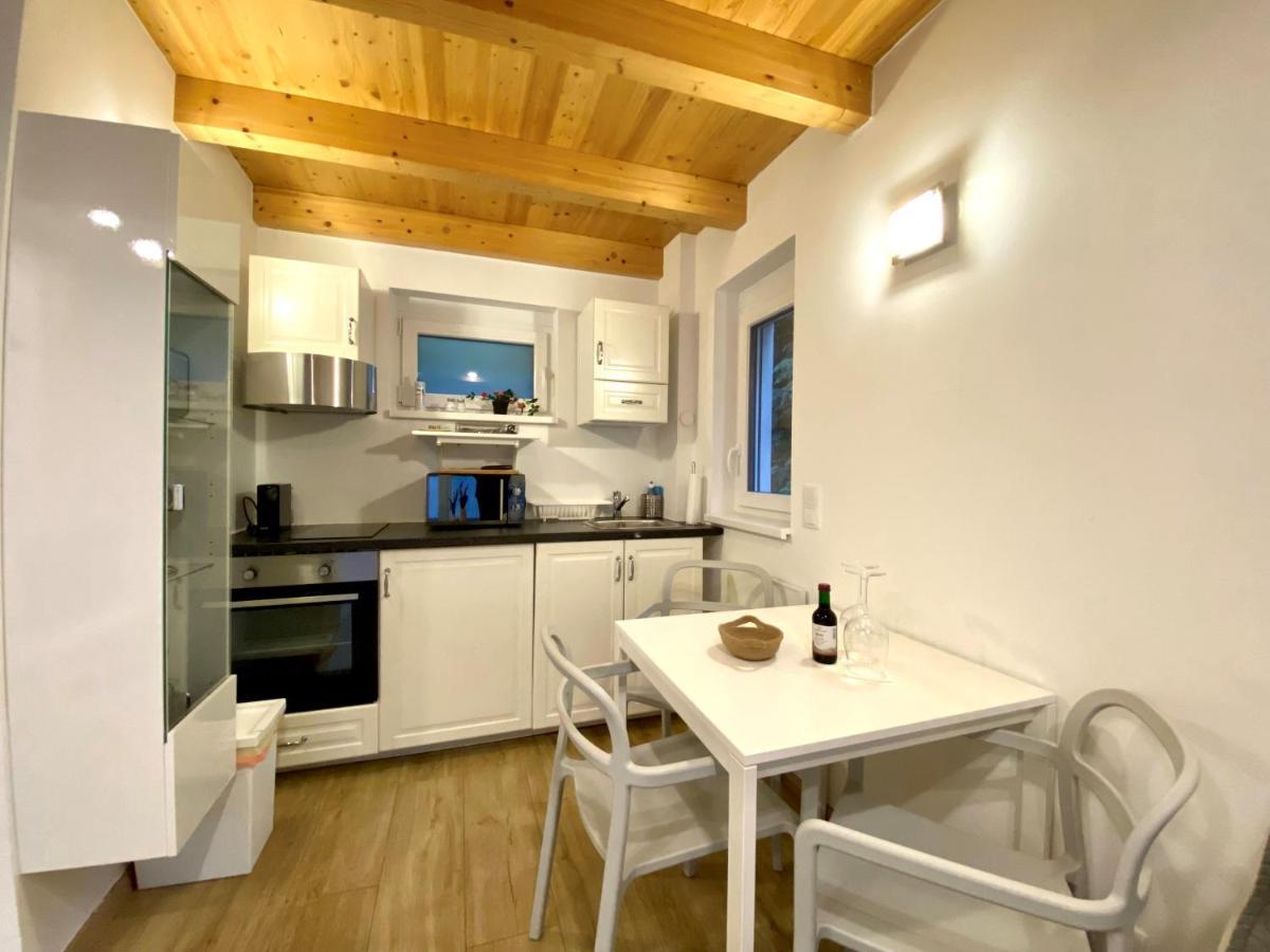 Charming Townhouse Directly By Metro Apartment เวียนนา ภายนอก รูปภาพ