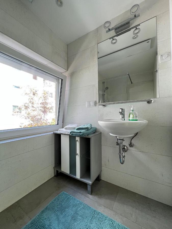 Charming Townhouse Directly By Metro Apartment เวียนนา ภายนอก รูปภาพ