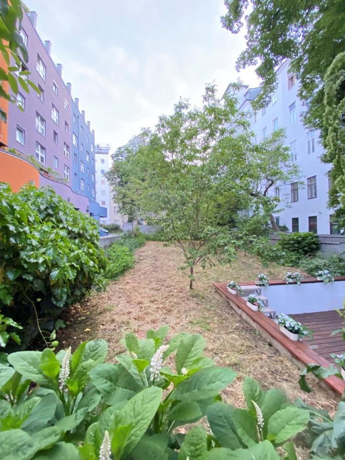 Charming Townhouse Directly By Metro Apartment เวียนนา ภายนอก รูปภาพ